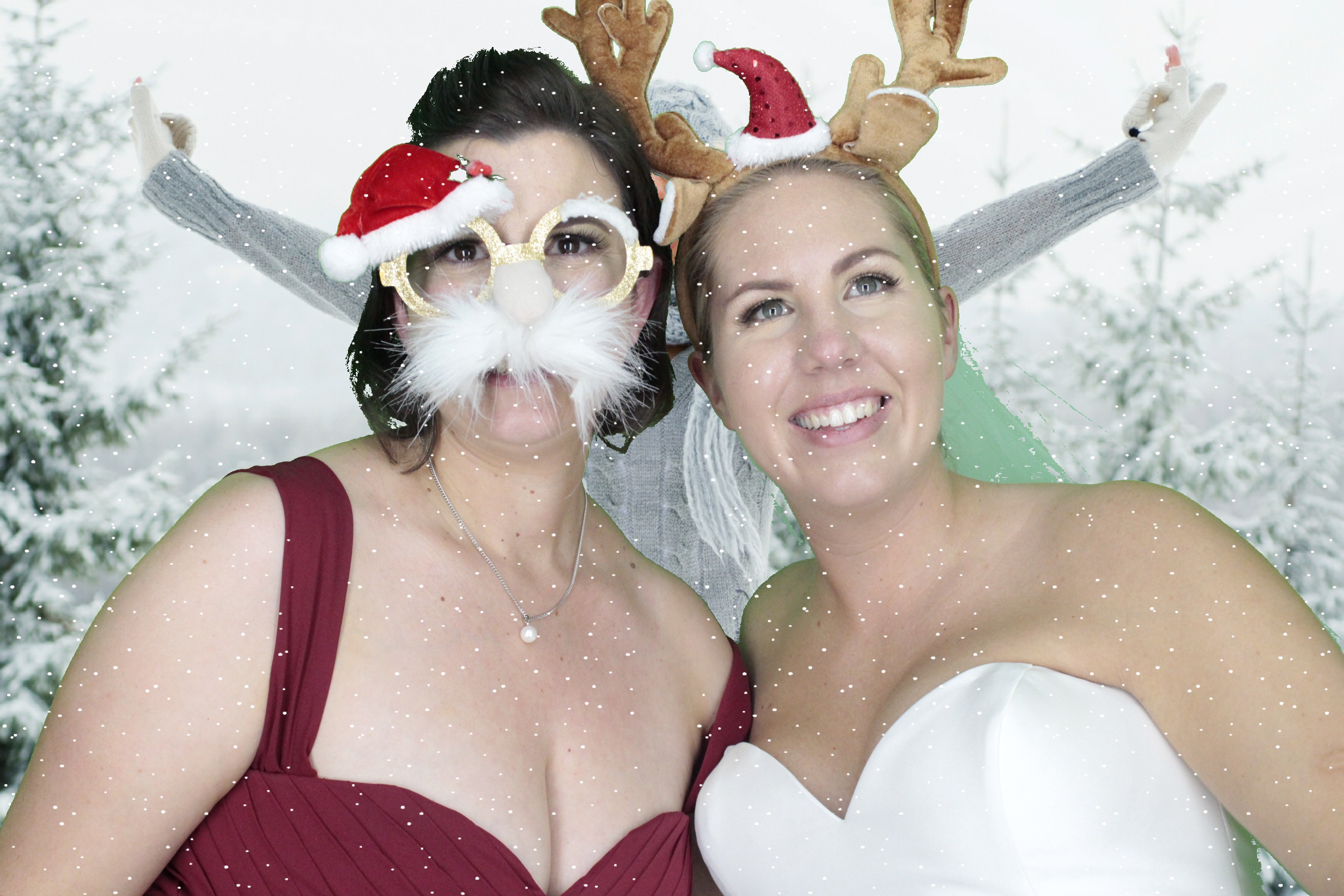Chris & China's Wedding | View more photos from the event at gallery.myphotoboothexperience.co.uk/u/MyPhotoBoothExperienceLtd/Chris-Chinas-Wedding